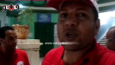 بالفيديو.. الهلال الأحمر يوزع المياه على الناخبين بلجان المنيا