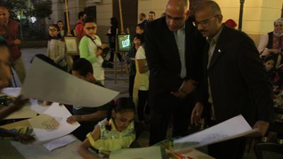 فتحي عبد الوهاب يفتتح معرضا للخط العربي بشارع الشريفين (صور)