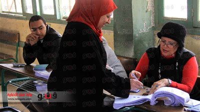بالصور.. إقبال كثيف من المواطنين في اليوم الثاني للاستفتاء