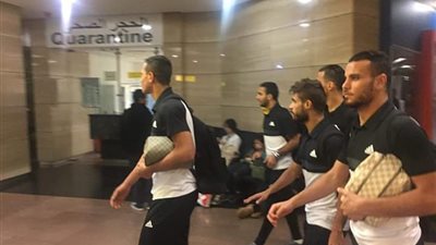 بعثة المصري تصل مطار القاهرة بعد توديع الكونفدرالية (صور)