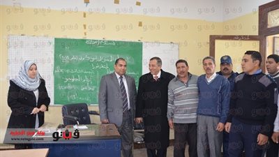 بالصور.. محافظ البحيرة يتفقد لجان الاستفتاء في اليوم الثاني