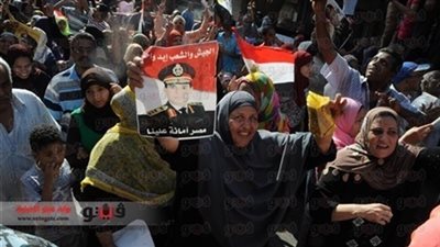 وقفة مؤيدة للدستور والجيش في الهرم