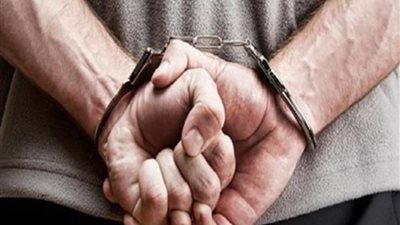 ضبط صاحب مطبعة بتهمة تقليد العلامات التجارية في عين شمس