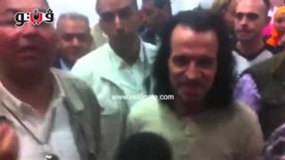 بالفيديو والصور..«ياني» بالعربية لوسائل الإعلام:«شكرا»
