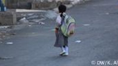 الحرب والفقر والعادات.. ثالوث يسرق من بنات اليمن أحلامهن