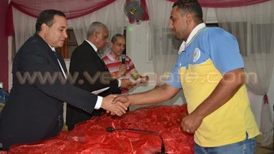 بالصور.. المحافظ يوزع مليونا و360 ألف جنيه على مراكز شباب الإسماعيلية