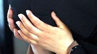 «الفقر وحش».. ربة منزل تقتل طليقها بسبب 40 جنيها في الصف.. المتهمة تهشم رأسه بـ«شاكوش» بعدما اتهمها بسرقة المبلغ.. يعيشان معا رغم طلاقهما.. والنيابة تأمر بحبسها 4 أيام