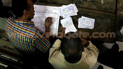 احتفال أنصار مرشح مستقل بالطالبية بـ«المزمار البلدي» بعد غلق اللجان