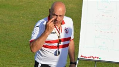 جروس يستبعد 5 لاعبين من لقاء الاتحاد بالبطولة العربية