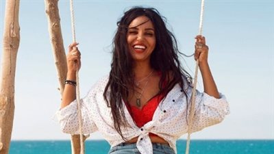 نسرين أمين تنشر فيديو لكيم كارداشيان وتعلق: «بتقلدني»