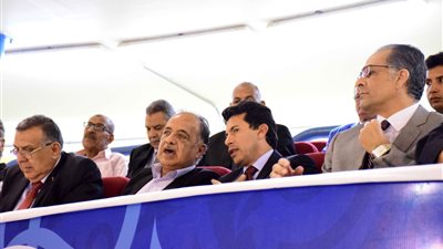 وزير الرياضة يفتتح البطولة العربية للكرة الطائرة الـ٢١