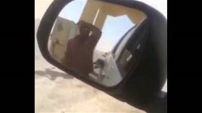 بالفيديو.. عامل محطة وقود يرقص وينسى «الطلمبة» مفتوحة