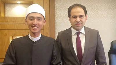 مستشار «الطيب» يدعم ممثل الأزهر في مسابقة تحدي القراءة العربي