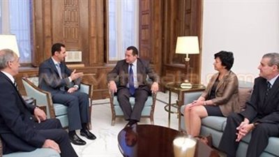 الأسد يتهم فرنسا بدعم الإرهاب أمام وفد برلماني من باريس