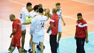 فوز عمان على فلسطين في البطولة العربية لـ«الطائرة» (صور)