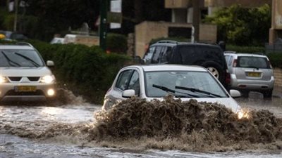 بالفيديو والصور.. هلع في إسرائيل من حدوث فيضانات