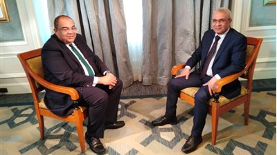 محمود محيي الدين ووزير الاتصالات على النيل للأخبار الليلة