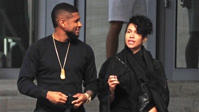 بالصور.. «آشر» يظهر بخاتم الزواج للمرة الأولى في حفل خيري