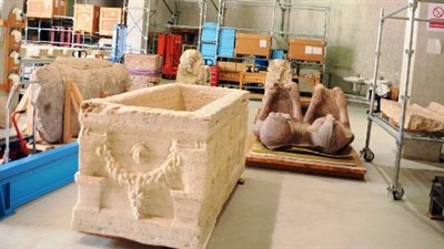 المتحف المصري الكبير: لوحة رمسيس الثاني الأكثر صعوبة في الترميم