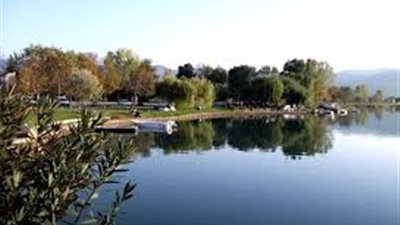 اكتشاف قلعة عمرها 3 آلاف عام أسفل بحيرة في تركيا