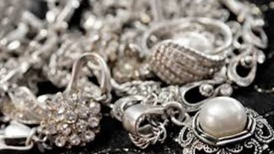 ضبط 600 جرام فضة غير مدموغة بالغردقة