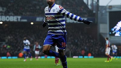 الشرطة الإنجليزية تفرج عن مهاجم كوينز بارك بكفالة