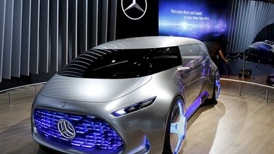 معرض «طوكيو» يكشف عن سيارة بمواصفات مركبة فضاء