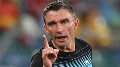 كارتيرون يجتمع مع لاعبي الأهلي قبل المران المسائي