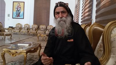 الأنبا بيمن رجل «إطفاء الأزمات» بالكنيسة : ما يؤلمنا أن العمليات الإرهابية تتم بأيدٍ مصرية
