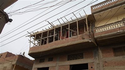 بالصور.. لجنة لفحص رخص البناء بالستاموني في الدقهلية