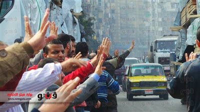 مسيرة إرهابية بمنطقة باكوس احتجاجا على فوز 