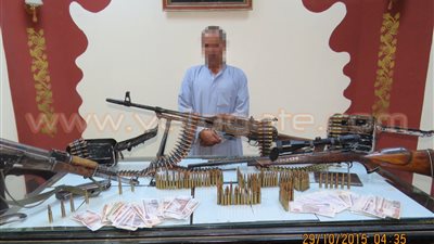 ضبط شخصين بحوزتهما أسلحة بعد تبادل إطلاق النار مع الشرطة في قنا