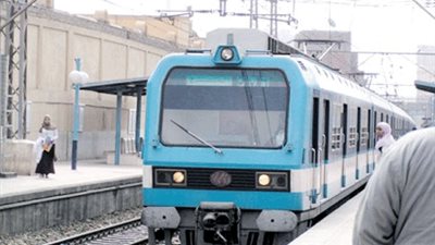 مساعد وزير النقل يتفقد الخط الأول لمترو الأنفاق