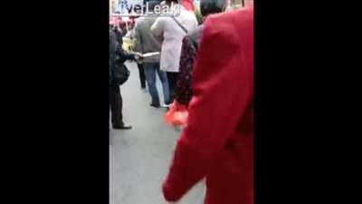 سوق المتسولين بالصين (فيديو)