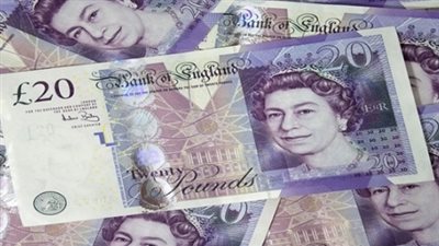 الإسترليني يسجل أقل سعر في 3 أسابيع مقابل اليورو بعد بيانات