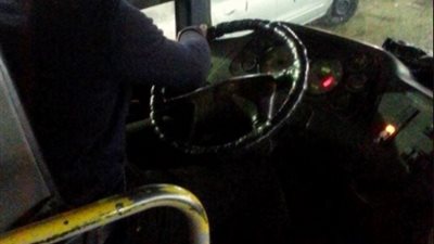 شهود عيان: سائق أتوبيس العبور سلم نفسه للشرطة عقب دهس الطفلة