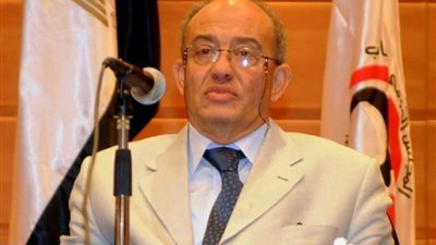 حل مجلس إدارة المؤسسة القومية لتيسير أعمال الحج والعمرة