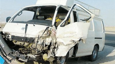 إصابة شخصين في تصادم سيارتين بكوبري النيل بالمنيا