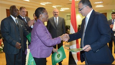 بالصور..«الطيران المدني» توقع بروتوكولا لاستضافة اجتماعات «الأفكاك»..الزناتي: الحدث يعكس الدور الريادي لمصر في القارة الأفريقية...والسكرتير العام للمنظمة تشيد باستعداد«الطيران