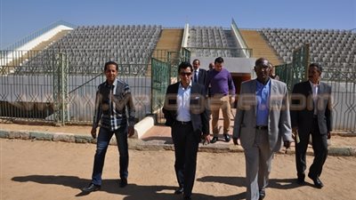 بالصور.. «أشرف صبحي» يتفقد المنشآت الرياضية بالوادي الجديد