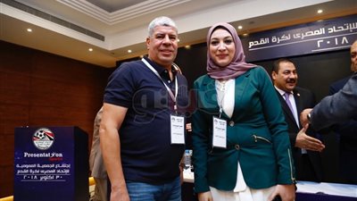 أحمد شوبير ودينا الرفاعي يحسمان مقعدي اتحاد الكرة.. عمومية الجبلاية تتحول إلى مشادات وتشابك بالأيدي.. رفض إلغاء بند الـ8 سنوات والانتخابات بالقائمة.. ومندوبو الأندية يطالبون بتعديل بنود من اللائحة