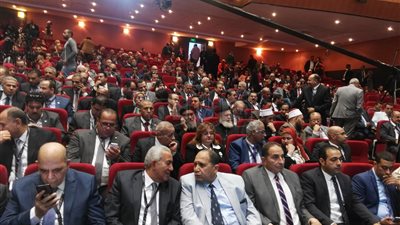 بالصور.. بدء توافد المدعوين لمؤتمر «حلم بكرة بيتحقق» في بورسعيد