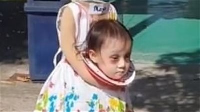 فتاة بلا رأس تثير ضجة في الهالوين (فيديو وصور)