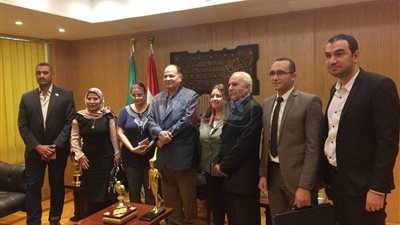 محافظ الفيوم ووفد «الاستشعار عن بُعد» يبحثان آليات تنفيذ خطط التنمية (صور)