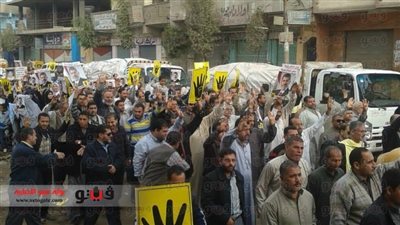 اشتباكات بين عناصر 