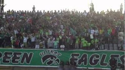 اليوم.. مشجعو المصري يدعمونه أمام إنبى بمعلب الهوكي