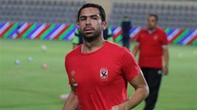 ثنائي الأهلي يخضع للفحص الطبي قبل مران الليلة في الإسكندرية