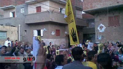 الأهالي يفرقون مسيرة للجماعة الإرهابية بالمنوفية
