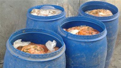 مصادرة 700 طن مخللات غير صالحة للاستهلاك في 4 مصانع بمنشأة القناطر