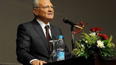 وزير الاتصالات: وصول خدمات الإنترنت لحلايب وشلاتين